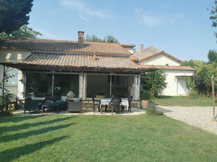 Maison Avec Piscine Dans Village Provencal. Courthézon Екстериор снимка