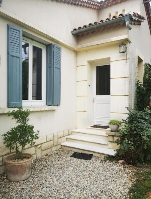 Maison Avec Piscine Dans Village Provencal. Courthézon Екстериор снимка