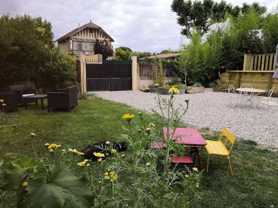 Maison Avec Piscine Dans Village Provencal. Courthézon Екстериор снимка