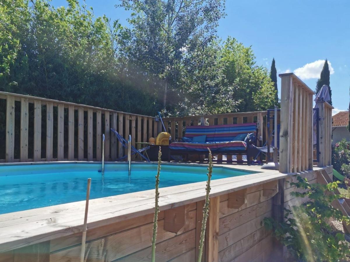 Maison Avec Piscine Dans Village Provencal. Courthézon Екстериор снимка