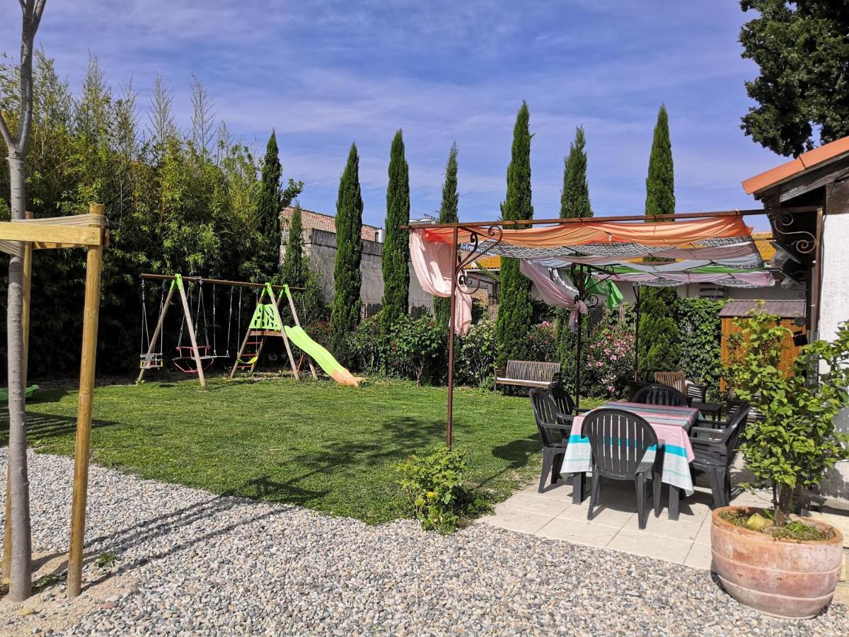 Maison Avec Piscine Dans Village Provencal. Courthézon Екстериор снимка